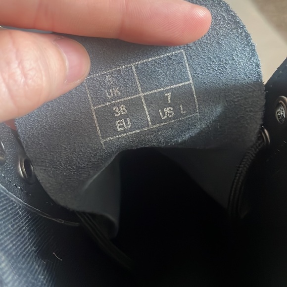 Dr. Martens discontinued Pascal Hearts Sequin Combat Boot. Brand new. Never worn - Picture 3 of 4